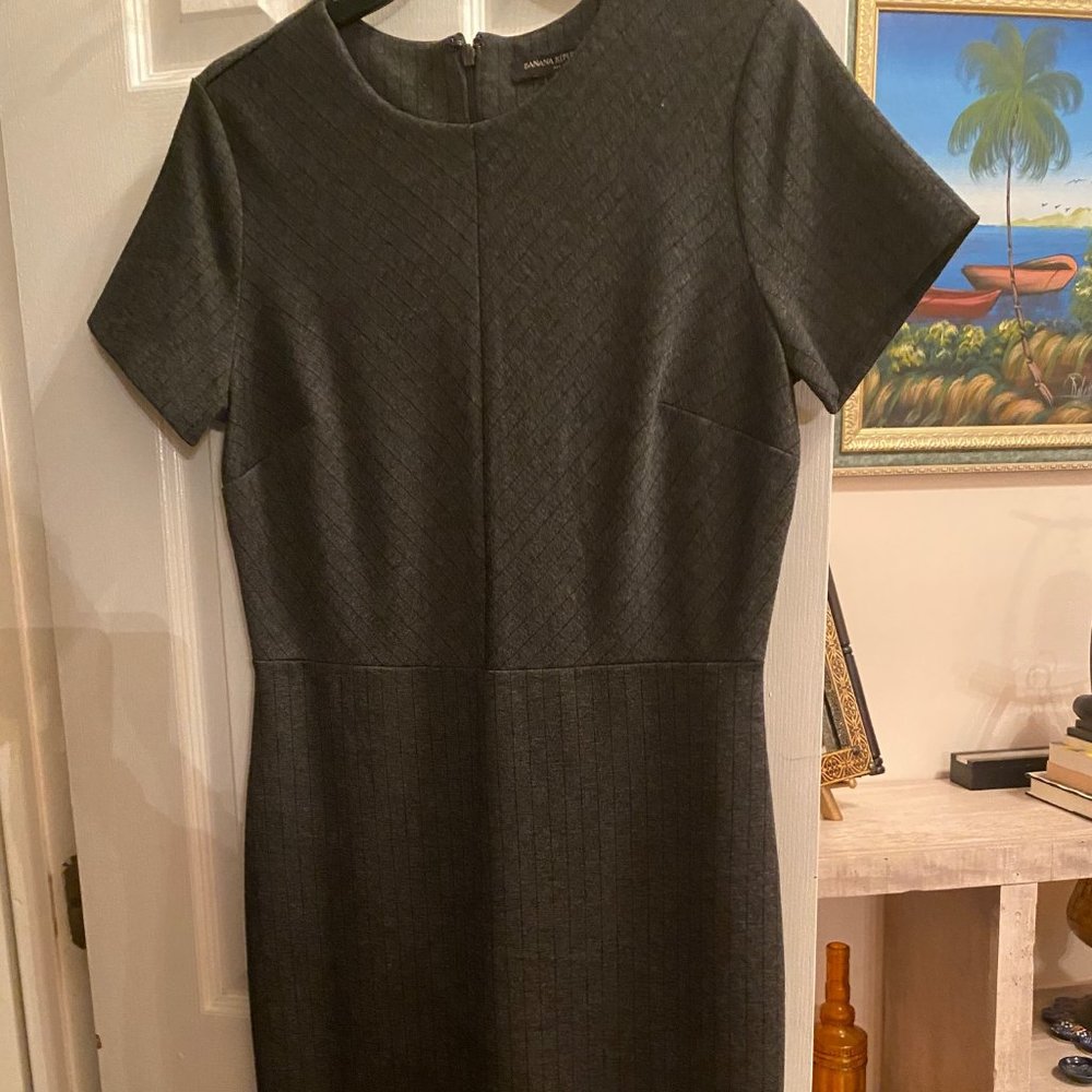 Pinstripe Sheath Dress - Banana Republic Size 8